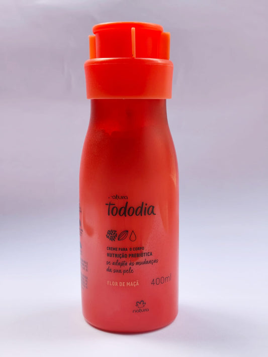 Natura Tododia Crema Nutritiva Corporal Flor de Manzana – 400 ml